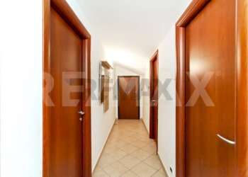 Hall / corridoio - Villa Via Guatemala
 
14, Pomezia - photo 27