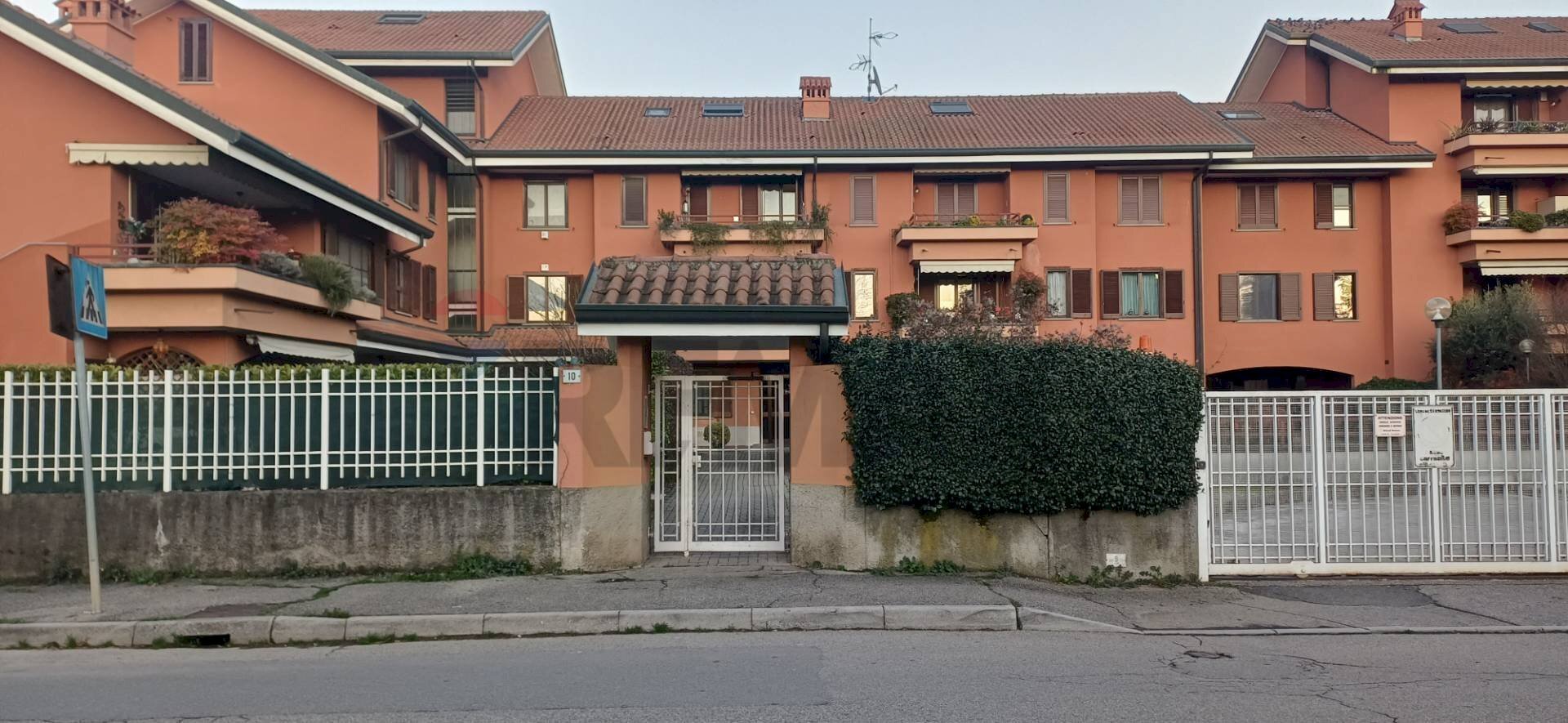 Edificio all\'aperto - Trilocale Bussero - foto 1