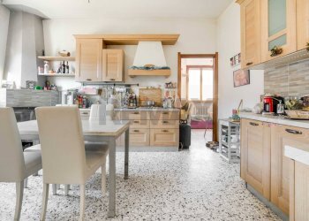 Cucina - Villa Via Verdi
 
41, Gavirate - foto 1