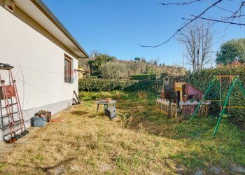 Giardino - Villa Via Verdi
 
41, Gavirate - foto 18