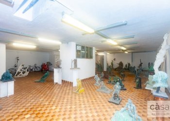 Foto 1 - Magazzino via santa maria maddalena
97, Varese - foto 1