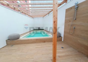 Piscina - Casa indipendente Via Sant'Antonio
 
35, San Pietro Vernotico - foto 1
