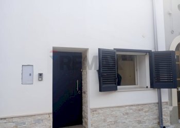 Edificio all\'aperto - Casa indipendente Via Sant'Antonio
 
35, San Pietro Vernotico - foto 2