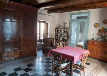 Sala da pranzo - Independent house VIA INTERNA DONNICI SUPERIORE
 
87, Cosenza - photo 10