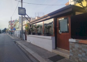 Casa all\'aperto - Attività Commerciale Corso Vittime di via Fani
 
64, Cellamare - foto 1