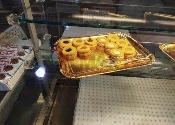 Dettagli - Attività Commerciale Via Saverio Lioce
 
15, Bari - foto 4