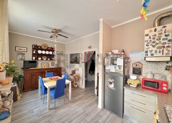 Sala da pranzo - Trilocale via Prejer
 
3, Casalmorano - foto 7