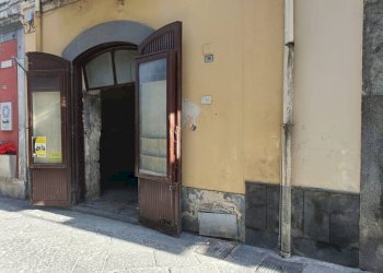 Foto 1 - Commercial Premises via Amendola
 
36, Angri - photo 1