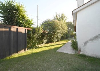 Giardino - Villa Via Ibiza
 
18, Quartu Sant'Elena - foto 16