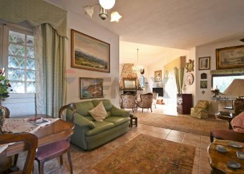 Sala da pranzo - Villa Via Ibiza
 
18, Quartu Sant'Elena - foto 22