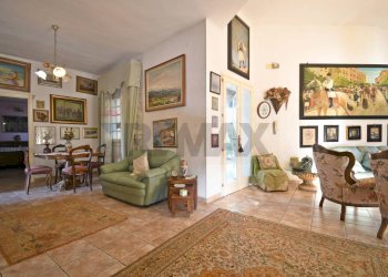 Sala da pranzo - Villa Via Ibiza
 
18, Quartu Sant'Elena - foto 25