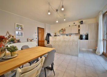 Foto 2 - Three-room apartment Via Vimercate
 
32, Ornago - photo 2