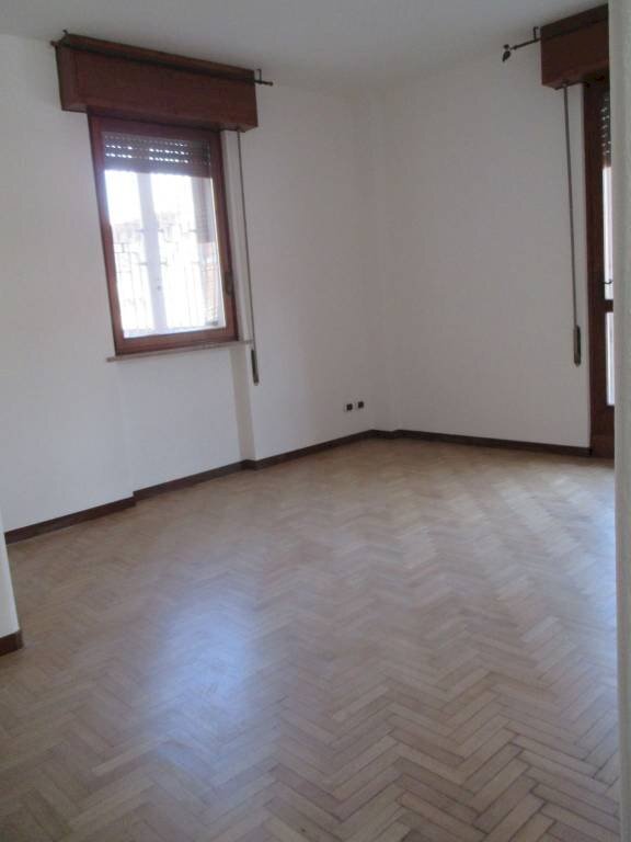 Camera da letto - Three-room apartment viale d'Italia, Brescia - photo 1