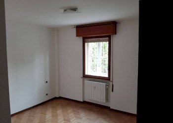 Camera da letto - Trilocale viale d'Italia, Brescia - foto 34