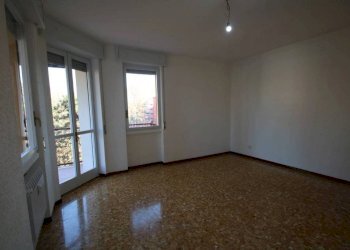Soggiorno - Trilocale via del Santuario, frazione Seggiano, Pioltello - foto 3