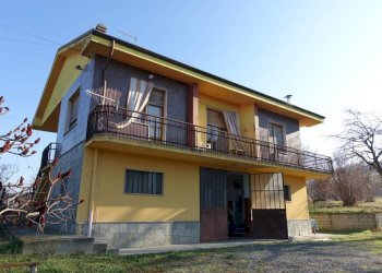 Facciata - Villa Regione Marmo, Canelli - foto 1