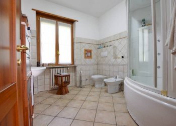 Bagno - Casa indipendente strada Statale 28 Sud, 20, Mondovì - foto 14