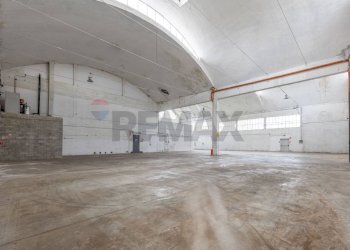 Parcheggio - Capannone Via Padana Superiore
 
317, Vimodrone - foto 12