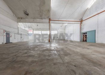 Parcheggio - Capannone Via Padana Superiore
 
317, Vimodrone - foto 13