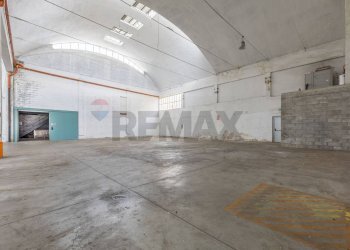 Parcheggio - Capannone Via Padana Superiore
 
317, Vimodrone - foto 15