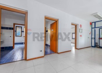 Stanza vuota - Capannone Via Padana Superiore
 
317, Vimodrone - foto 26