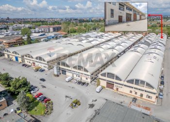 Edificio all\'aperto - Capannone Via Padana Superiore
 
317, Vimodrone - foto 1