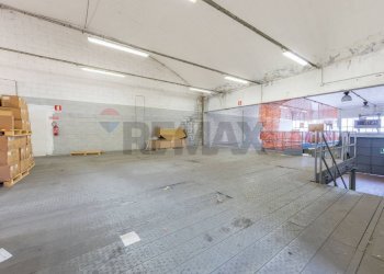 Parcheggio - Capannone Via Padana Superiore
 
317, Vimodrone - foto 12