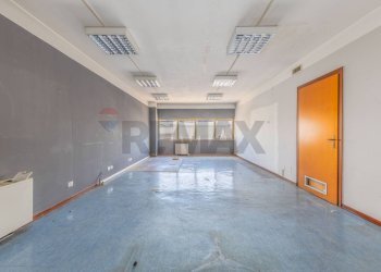 Stanza vuota - Capannone Via Padana Superiore
 
317, Vimodrone - foto 31