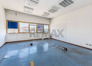 Stanza vuota - Capannone Via Padana Superiore
 
317, Vimodrone - foto 33