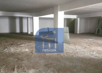 Foto 1 - Locale Commerciale Via di torvaianica alta, Pomezia - foto 1