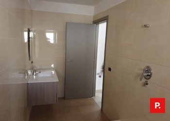 Foto 26 - Office VIA LEONETTI
 
27, Caserta - photo 26