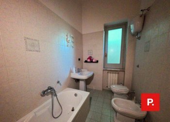 Foto 12 - Trilocale via ferrante
 
1, Caserta - foto 12