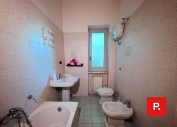 Foto 13 - Trilocale via ferrante
 
1, Caserta - foto 13