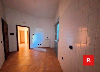 Foto 15 - Trilocale via ferrante
 
1, Caserta - foto 15