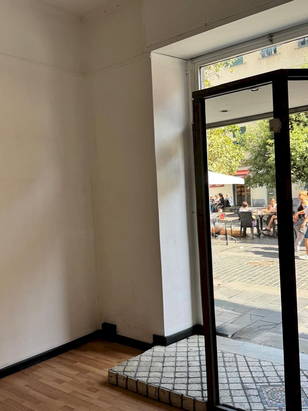 Locale Commerciale VIA FUSINATO 58 R, Genova (zona Prà) - foto 2