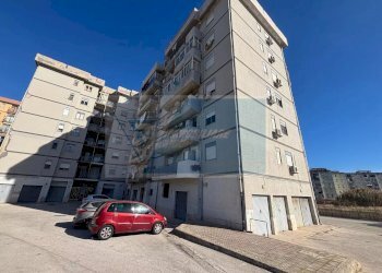 Quadrilocale Via Vincenzo Boscarino, Siracusa - foto 1