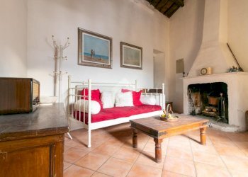 Trilocale piazza piazza della vittoria, Dovadola - foto 1