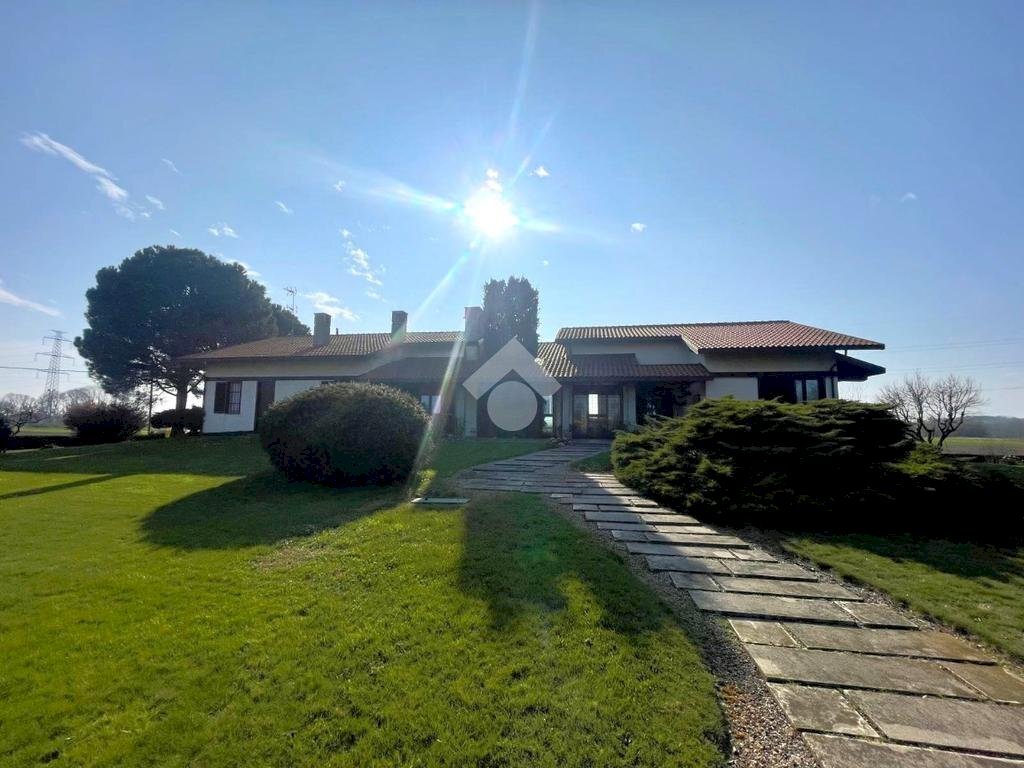 Villa Via Suno, Oleggio - photo 1