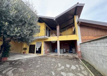 Casa indipendente Vicolo S. Giuseppe, Vaprio d'Agogna - foto 1