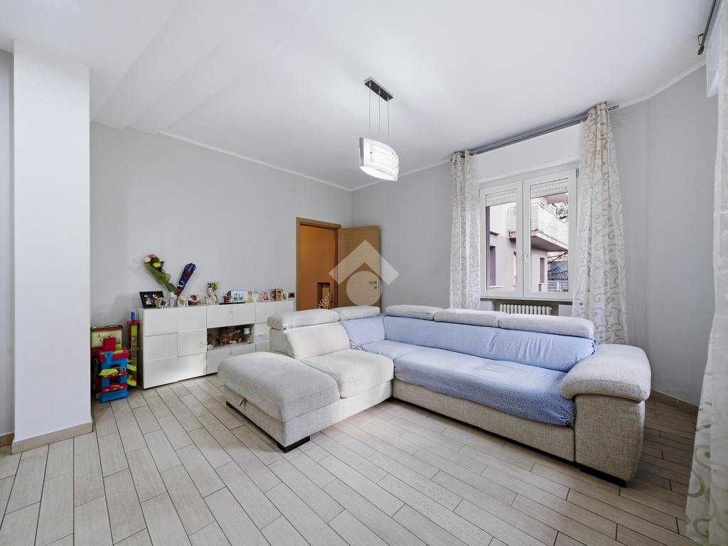 Four-room apartment Viale della Stazione, Rubiera - photo 3