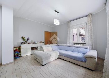 Four-room apartment Viale della Stazione, Rubiera - photo 3
