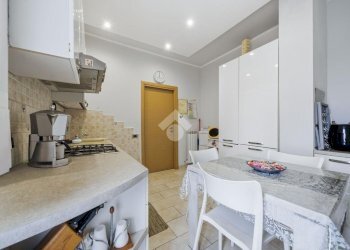 Four-room apartment Viale della Stazione, Rubiera - photo 7