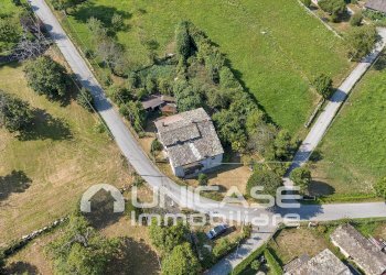 Casa semi indipendente Frazione Inverso Fiemminuto, 10, Villar Pellice - foto 4