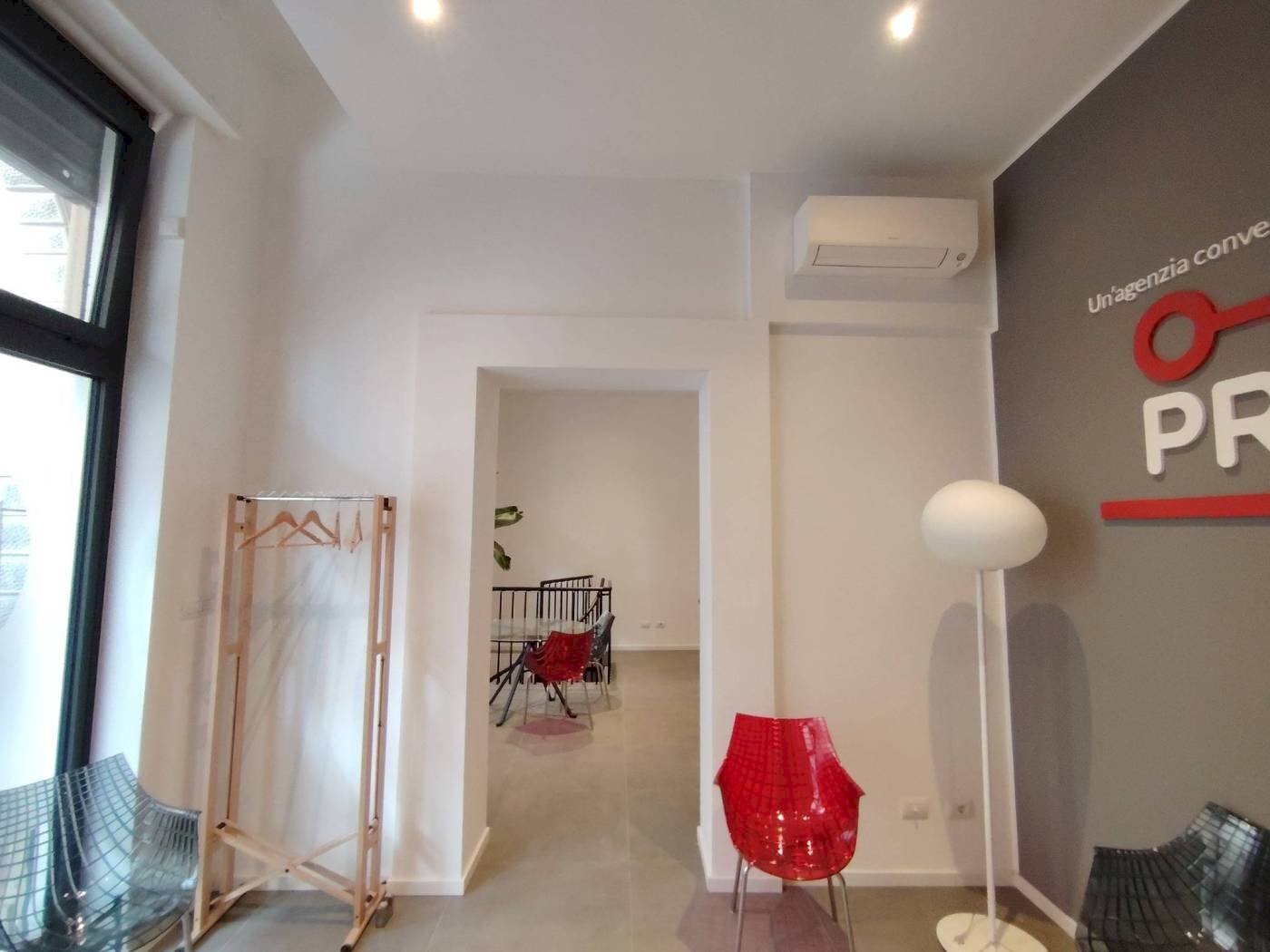 Shop Via dei Mille, 3, Bologna (neighborhood Centro Storico) - photo 3