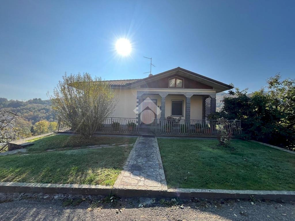 Three-family Villa Tornolo, Tornolo - photo 1