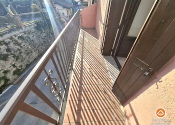 Semi-detached house Frazione Plout, Montjovet - photo 11
