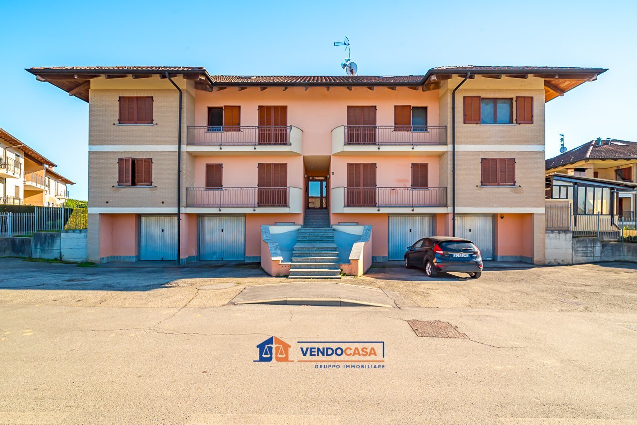 Four-room apartment Cardè - photo 1