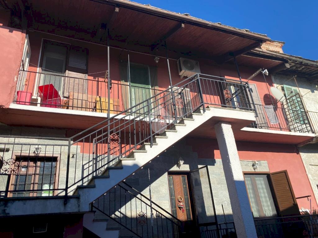 Casa semi indipendente Piazza del molino, Garzigliana - foto 1