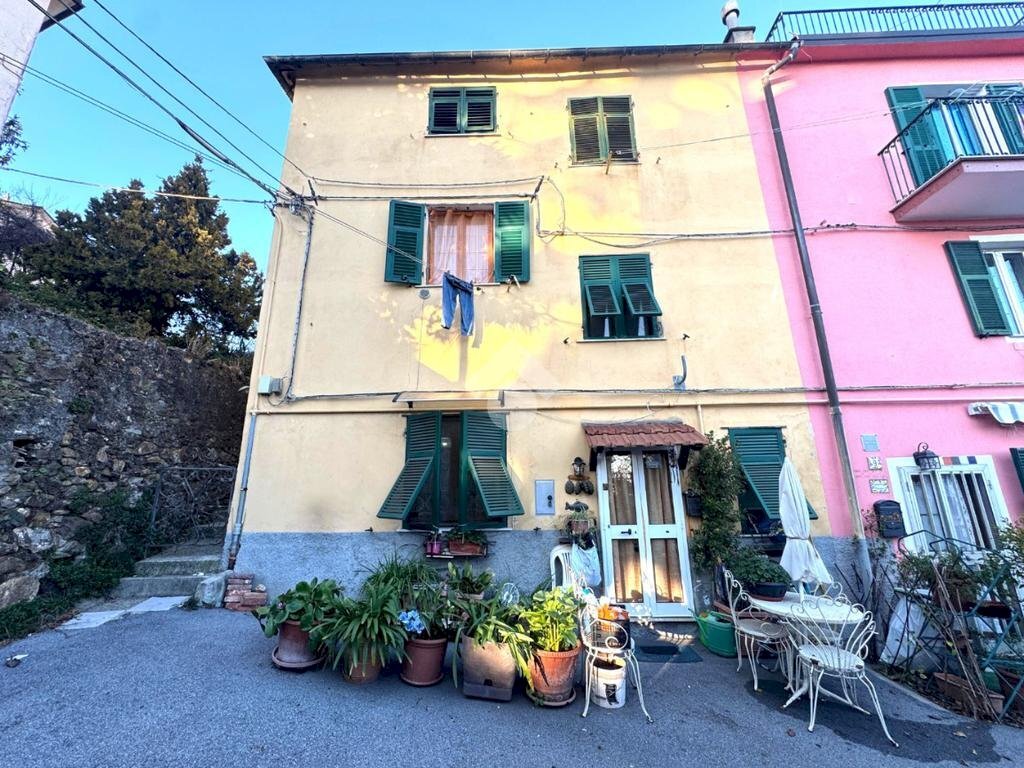 Quadrilocale Via Fontana di Trasta, Genova (zona Bolzaneto) - foto 1