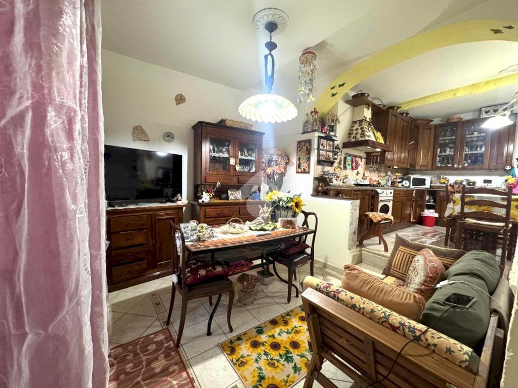 Quadrilocale Via Fontana di Trasta, Genova (zona Bolzaneto) - foto 3